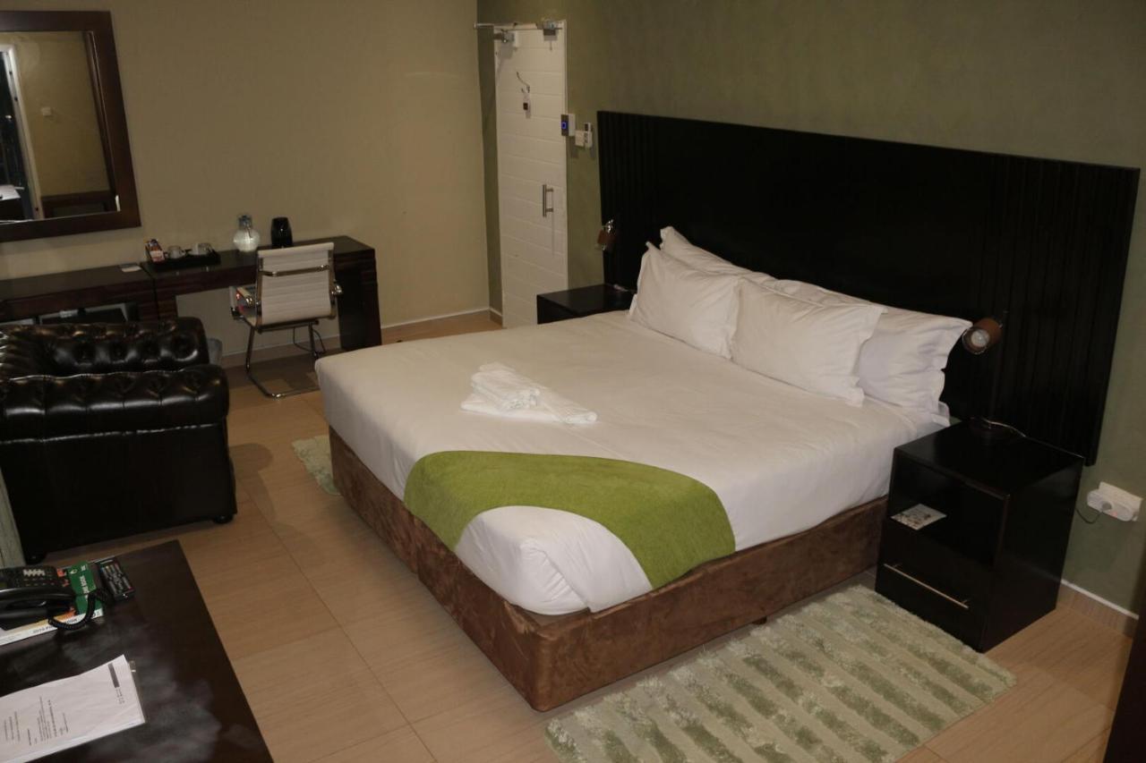 Peaconwood Boutique Villa Palapye エクステリア 写真