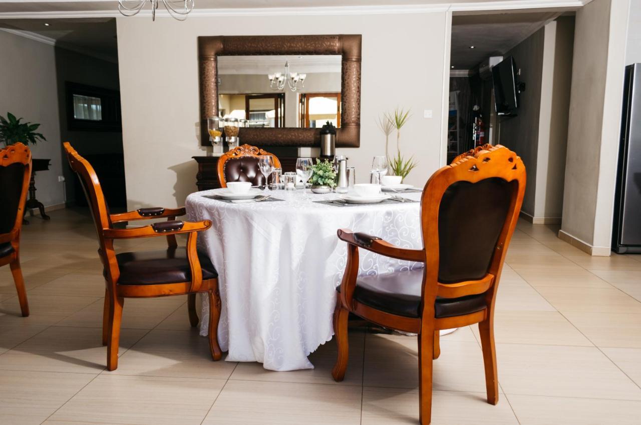Peaconwood Boutique Villa Palapye エクステリア 写真
