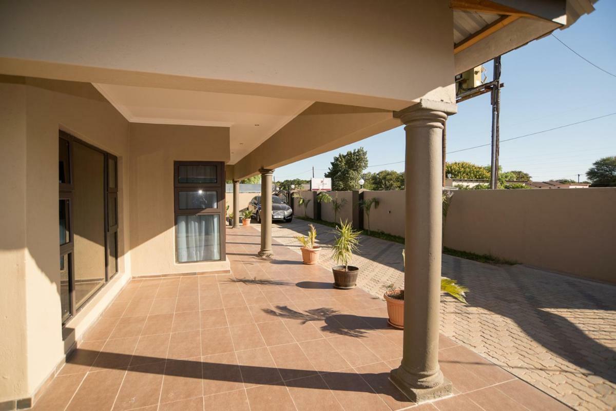 Peaconwood Boutique Villa Palapye エクステリア 写真