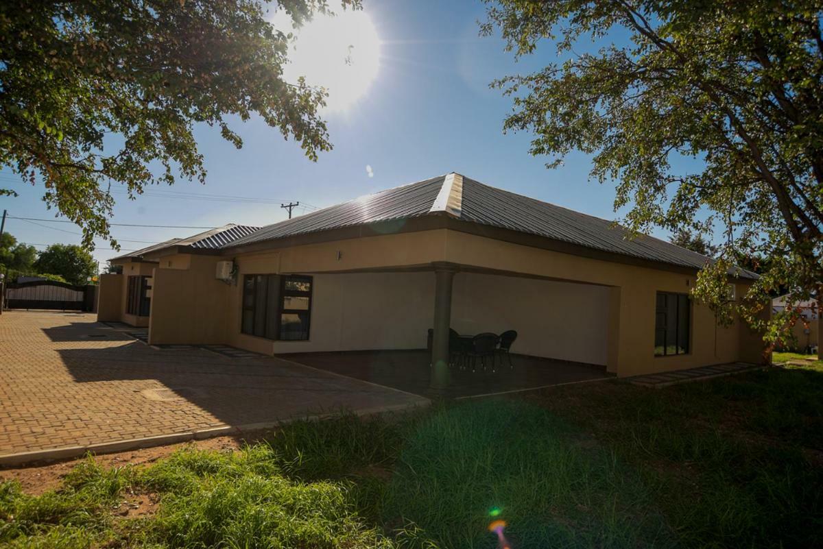 Peaconwood Boutique Villa Palapye エクステリア 写真